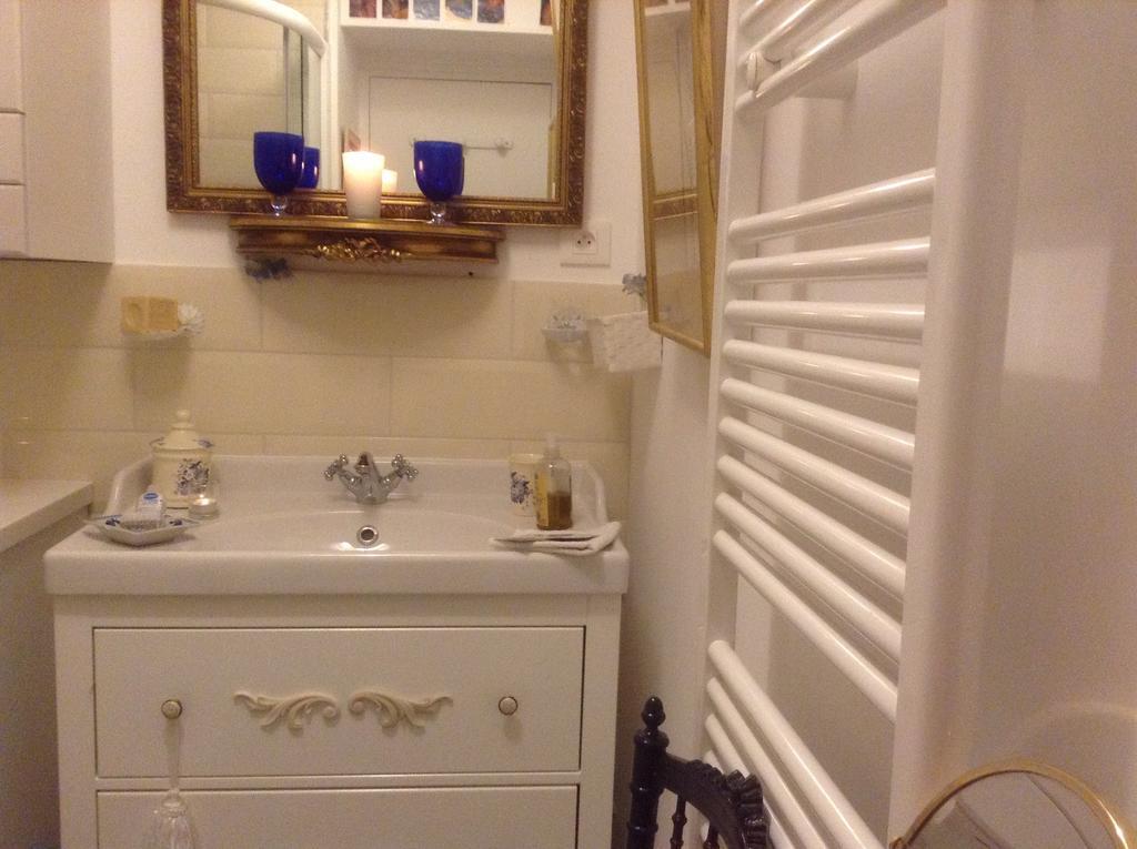 Lamaison Du Phare Honfleur Chambres D'Hotes Et Jacuzzi Prive Pokoj fotografie